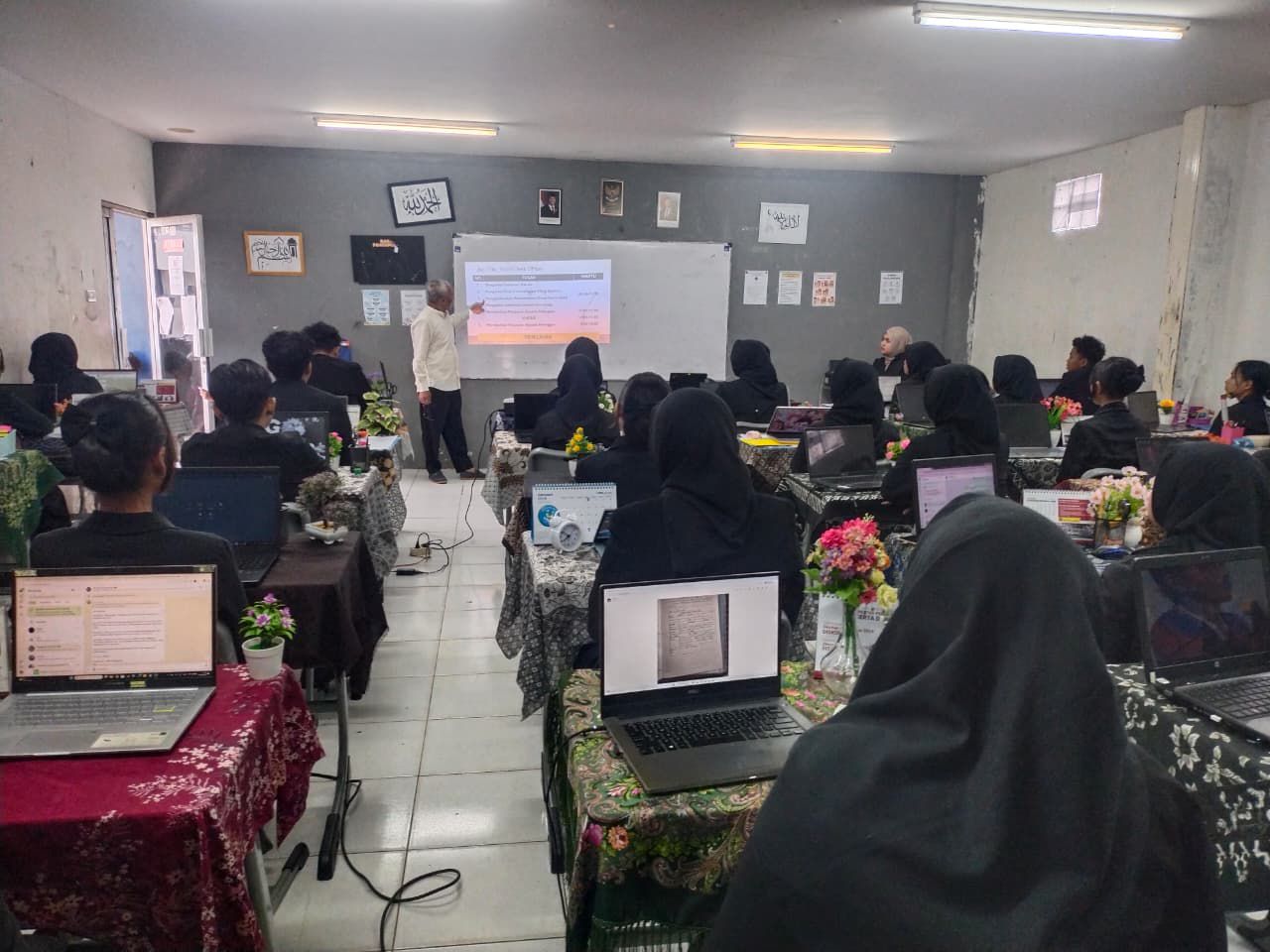 MANAJEMEN PERKANTORAN DAN LAYANAN BISNIS